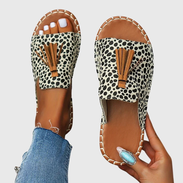 VOREALO | Sandalias Pompones < Natalia >
