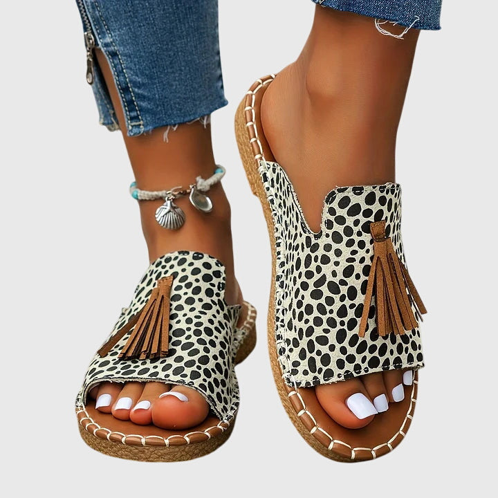 VOREALO | Sandalias Pompones < Natalia >