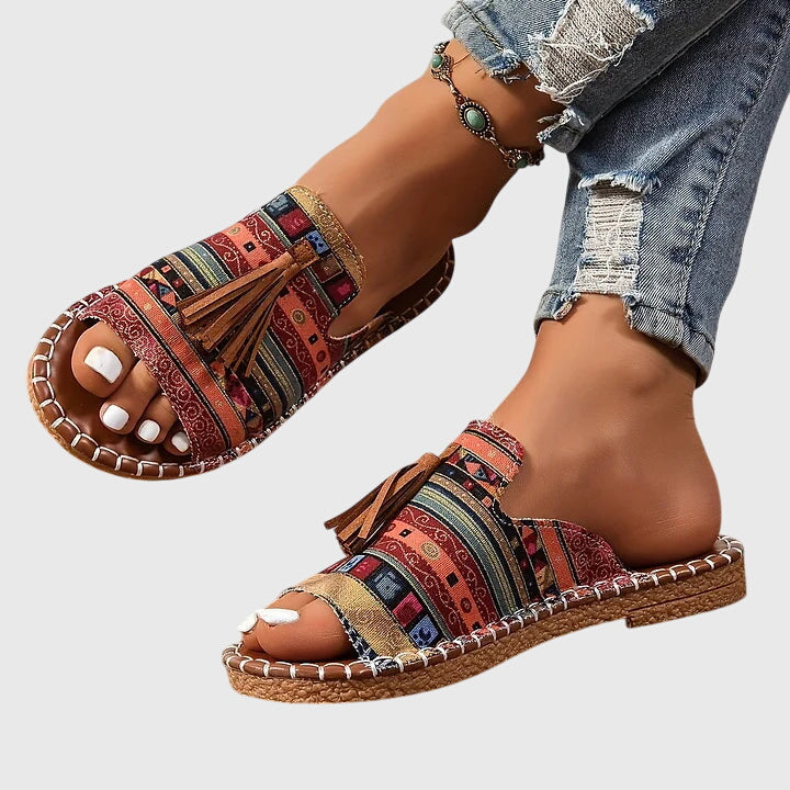 VOREALO | Sandalias Pompones < Natalia >